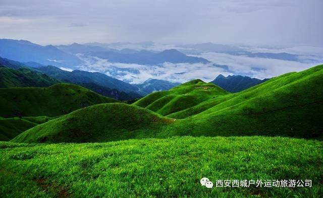 甜美奥莉吃甜点